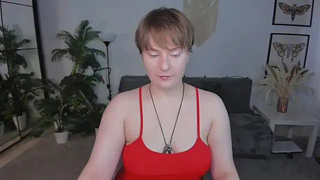 Snapshot of MelittaStorrie chatting on 05-20-26, 07:14 MelittaStorrie online show from 05-20-26, 07:14
