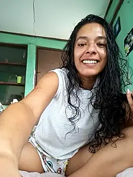 Snapshot of Kimkaly chatting on 06-15-26, 01:57 Kimkaly online show from 06-15-26, 01:57