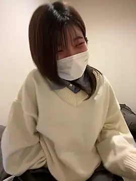 yumi ch online show from 04-30-26, 12:44