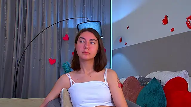 AlisaAlarie online show from 06-05-26, 06:31