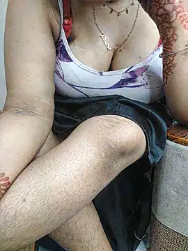 Snapshot of HD_Queen_69 chatting on 05-12-26, 05:26 HD Queen 69 online show from 05-12-26, 05:26