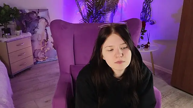 TammaraKurban online show from 04-28-26, 01:05