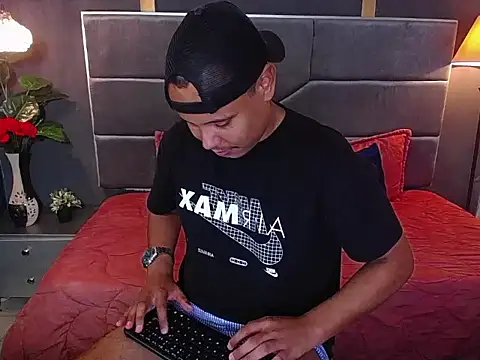 noah oliver1 online show from 06-10-26, 01:17