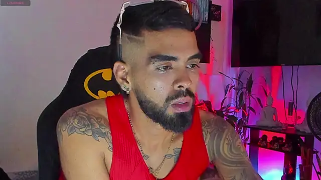  kameron9811 online show from 08-08-26, 02:14
