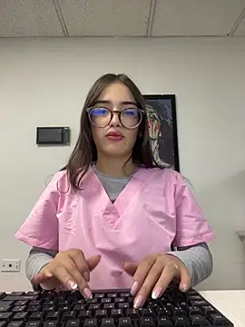 Sweet Milaa1 online show from 06-05-26, 07:52