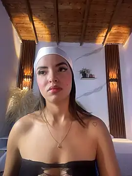 catalina lafer online show from 05-31-26, 01:18