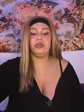 CurvyDusa online show from 05-11-26, 07:00