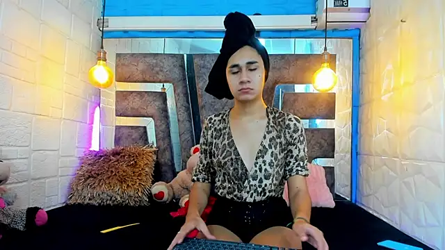 MahiaraHot online show from 08-04-26, 12:52