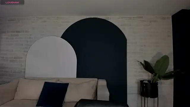 LoiseHarper online show from 05-06-26, 04:30