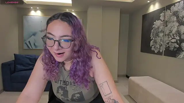 LoiseHarper online show from 05-09-26, 06:57
