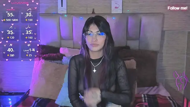 mia smoke  online show from 06-25-26, 07:13