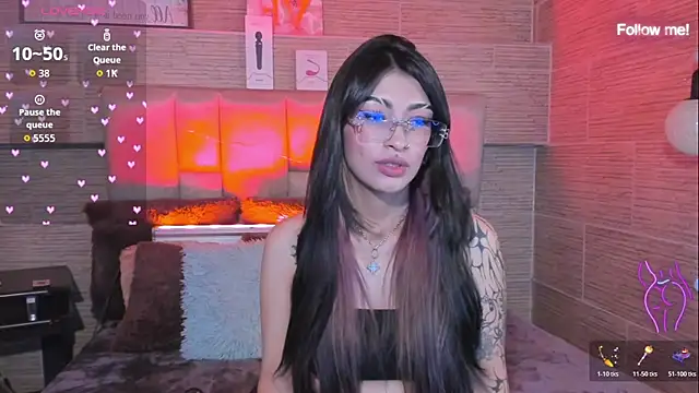 mia smoke  online show from 07-14-26, 10:15