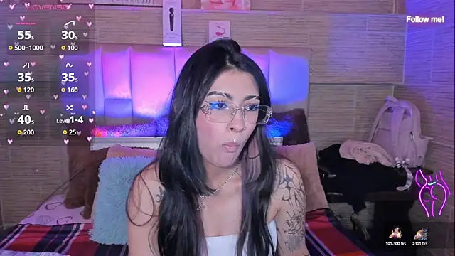 mia smoke  online show from 07-26-26, 12:52