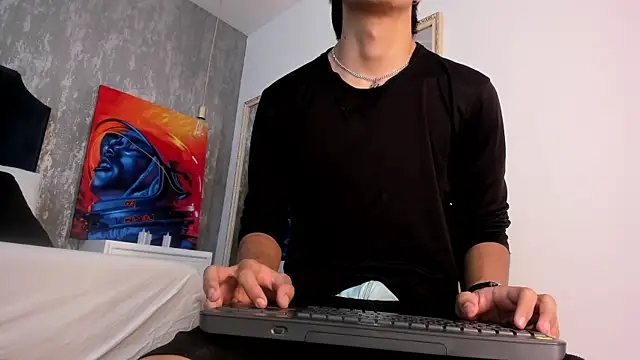 Liam Grayson  online show from 05-23-26, 01:04