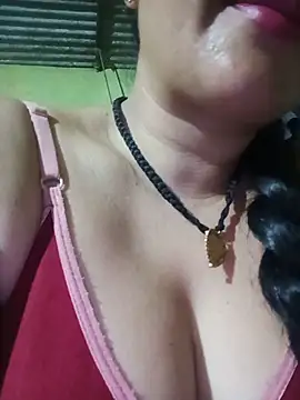 Snapshot of Haliya8 chatting on 05-24-26, 04:23 Haliya8 online show from 05-24-26, 04:23
