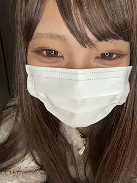 Snapshot of Sakuna_oO chatting on 05-11-26, 10:32 Sakuna oO online show from 05-11-26, 10:32
