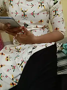 Seema yadav01 online show from 06-18-26, 09:25