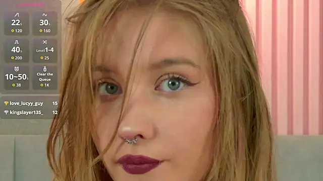 Snapshot of Flora_DeVille chatting on 06-20-26, 06:33 Flora DeVille online show from 06-20-26, 06:33