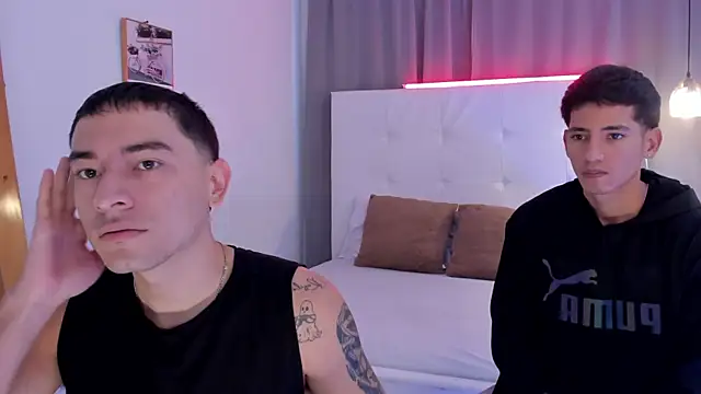 Alejo-and-Thiago online show from 05-22-26, 12:11
