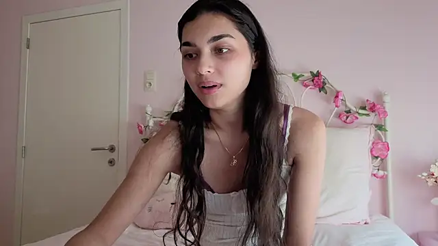 yourbella37 online show from 06-26-26, 04:22