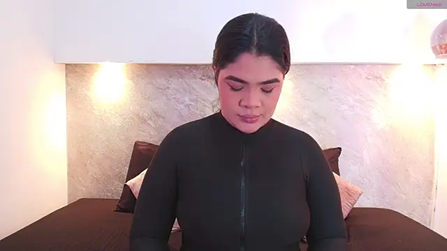 Emma  becket1 online show from 06-11-26, 01:38