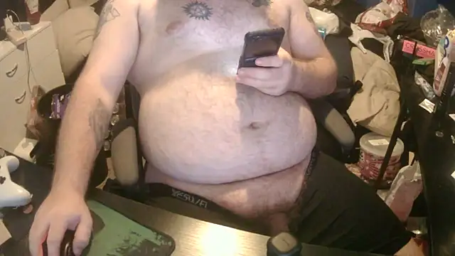 Snapshot of hunter_lust97 chatting on 06-17-26, 05:47 hunter lust97 online show from 06-17-26, 05:47
