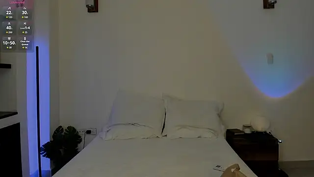 EvangelineLoveee online show from 05-22-26, 11:43