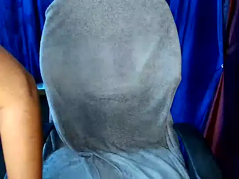 Snapshot of wild_minakshi chatting on 05-07-26, 05:13 wild minakshi online show from 05-07-26, 05:13