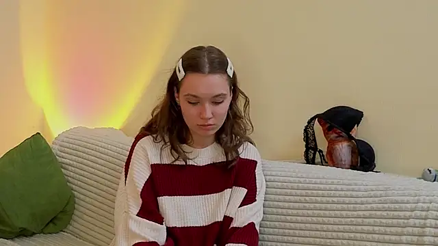 JolieDerringer online show from 05-11-26, 04:04