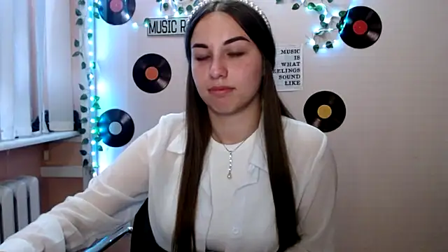 Cutie  Mia online show from 05-05-26, 11:07