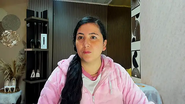 BBWLuxuryMuse online show from 05-12-26, 11:40