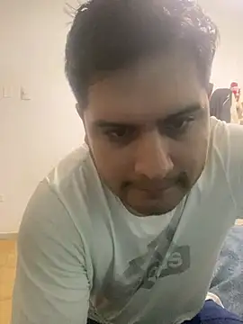 MenSexPeru online show from 05-14-26, 04:52