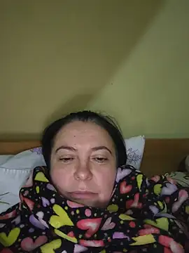 EmmaEmmy40 online show from 07-13-26, 06:11