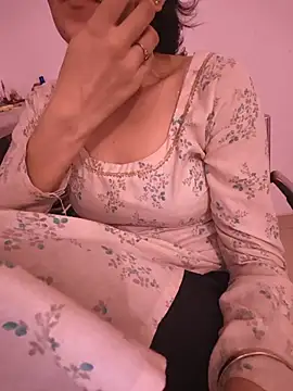 zoya baby  online show from 06-03-26, 02:33