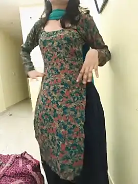 zoya baby  online show from 07-31-26, 03:22