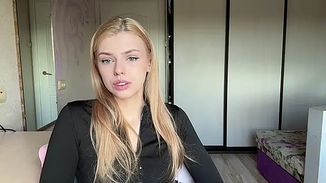 Snapshot of ScarlettRosy chatting on 05-29-26, 03:37 ScarlettRosy online show from 05-29-26, 03:37