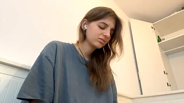 ActaedCottage online show from 06-07-26, 05:27