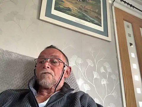 Moonraker64 online show from 05-17-26, 02:24