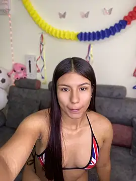 FernandaHils online show from 06-16-26, 08:55