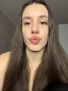 Snapshot of Selena_Mur_ chatting on 05-27-26, 02:58 Selena Mur online show from 05-27-26, 02:58