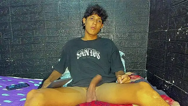 Snapshot of santos_dx chatting on 05-13-26, 04:32 santos dx online show from 05-13-26, 04:32