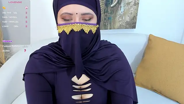 yasmin dina online show from 05-07-26, 01:38