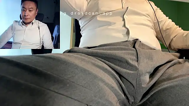 Snapshot of mrcake666 chatting on 06-05-26, 06:52 mrcake666 online show from 06-05-26, 06:52