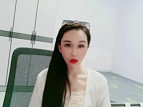 xiyueyue030 online show from 05-05-26, 07:27