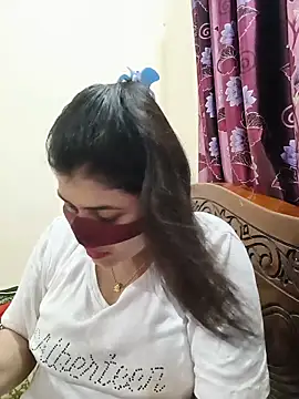 Snapshot of Joya-02 chatting on 05-19-26, 06:58 Joya-02 online show from 05-19-26, 06:58