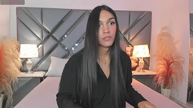 Snapshot of MadisonHerrera chatting on 06-17-26, 05:47 MadisonHerrera online show from 06-17-26, 05:47