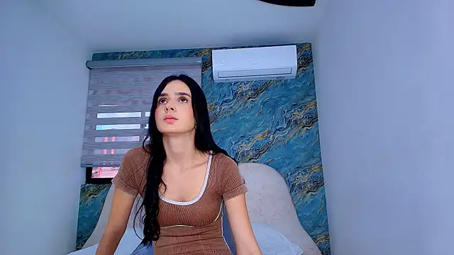 abril torres  online show from 06-20-26, 11:57