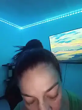 Tumilf online show from 06-19-26, 01:54