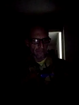 CulturedBus909 online show from 05-14-26, 08:43