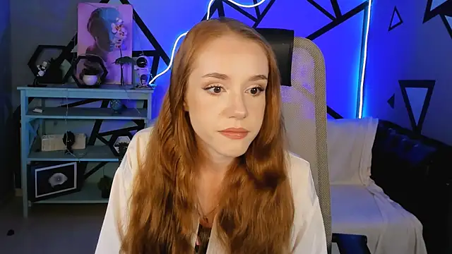Snapshot of MilaSiren chatting on 05-16-26, 05:15 MilaSiren online show from 05-16-26, 05:15
